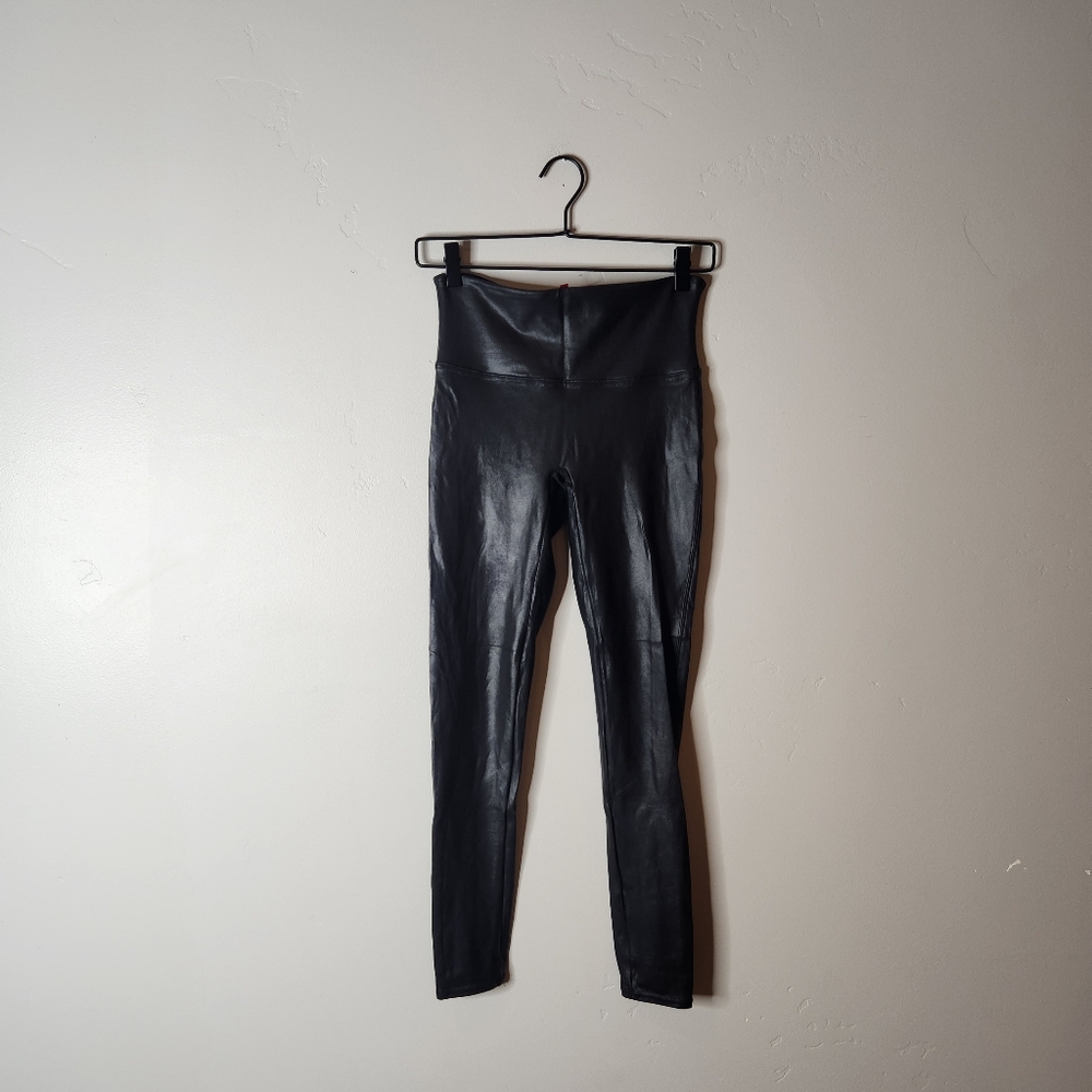 Spanx Faux Leather Leggings Size Medium